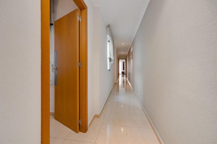 Image No.29-2 Bed Apartment for sale