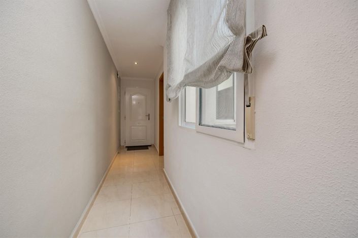 Image No.32-2 Bed Apartment for sale