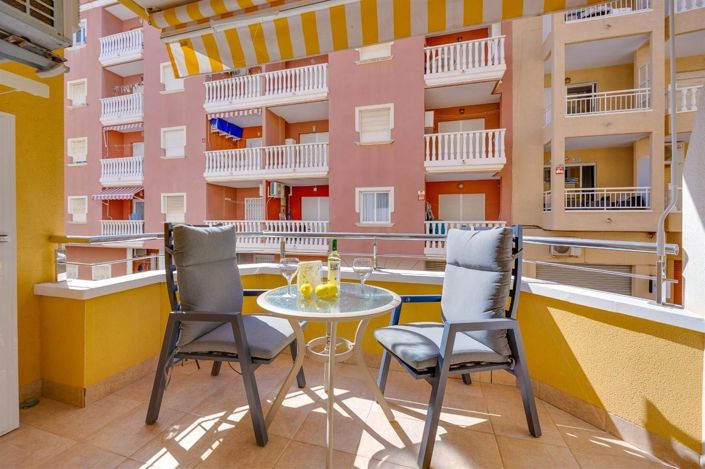 Image No.34-2 Bed Apartment for sale