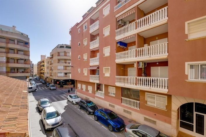 Image No.36-2 Bed Apartment for sale