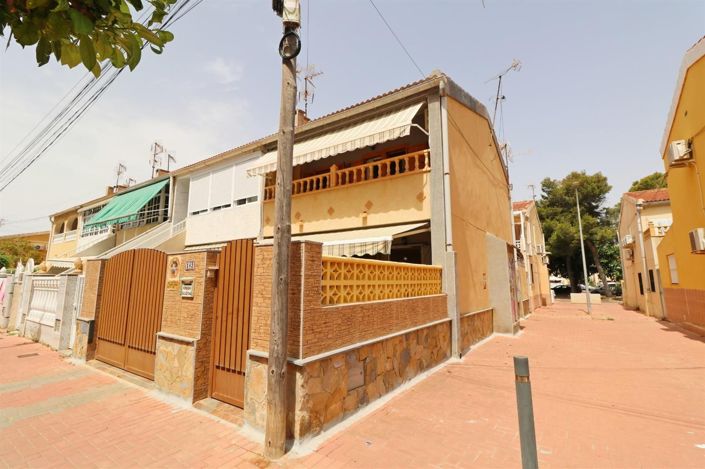 Image No.2-3 Bed House for sale