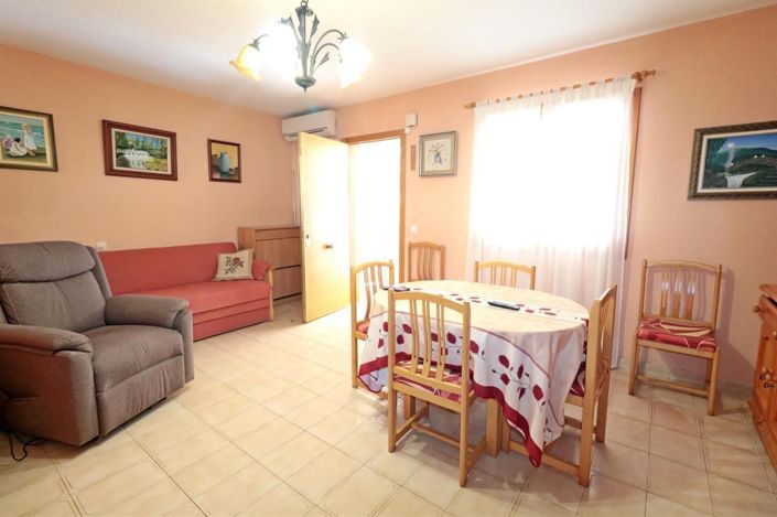 Image No.8-3 Bed House for sale