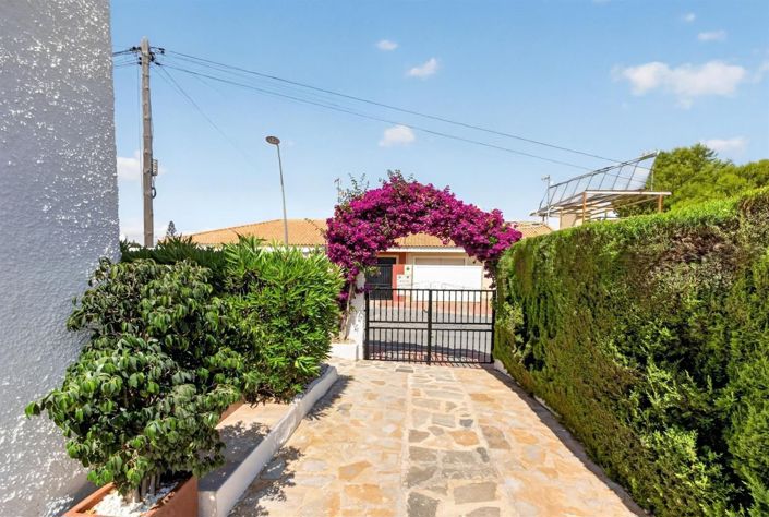 Image No.38-3 Bed Villa for sale