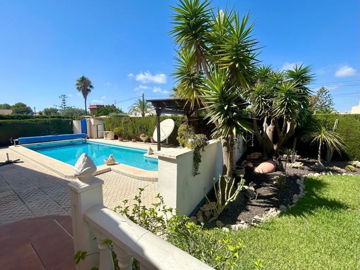 Image No.10-3 Bed Villa for sale