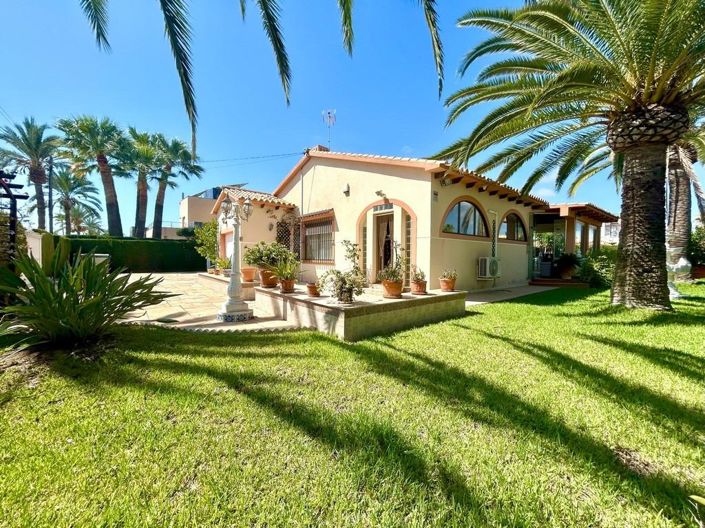 Image No.3-3 Bed Villa for sale