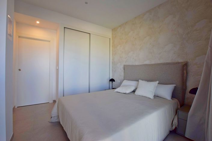 Image No.17-2 Bed Apartment for sale