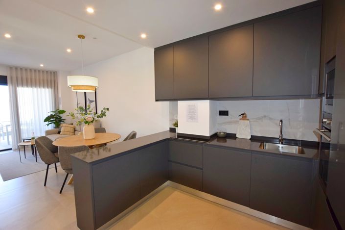 Image No.27-2 Bed Apartment for sale