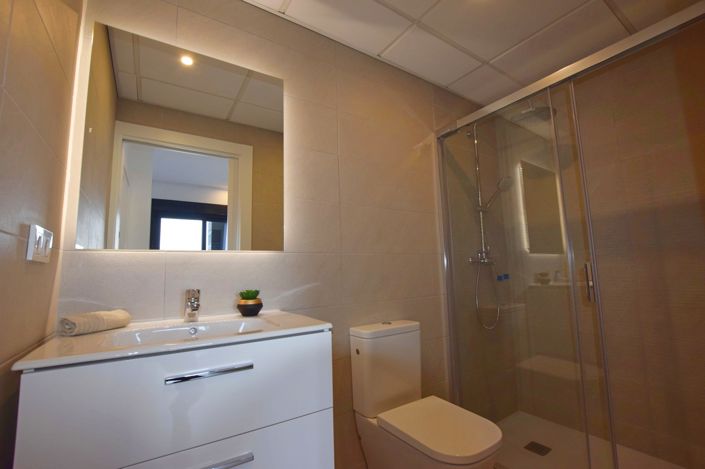 Image No.5-2 Bed Apartment for sale