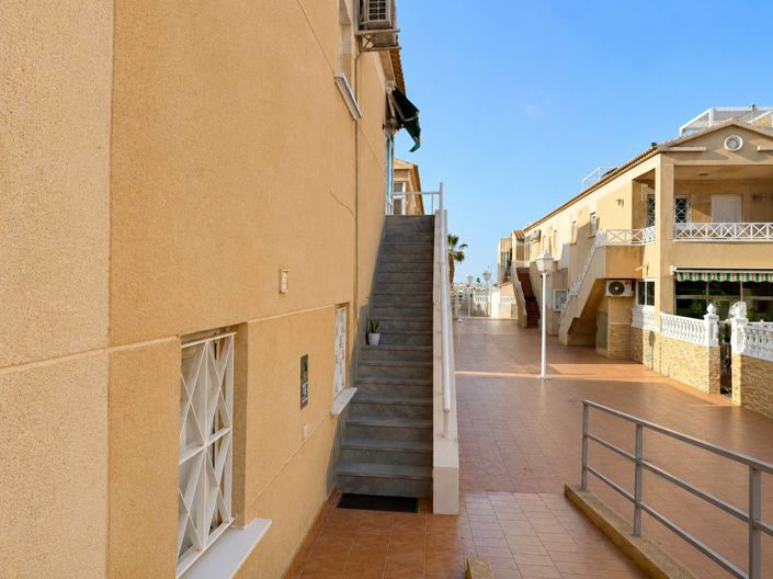 Image No.8-Bungalow de 2 chambres à vendre à Torrevieja