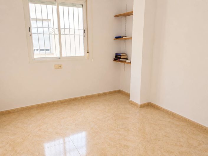 Image No.4-Appartement de 2 chambres à vendre à Torrevieja