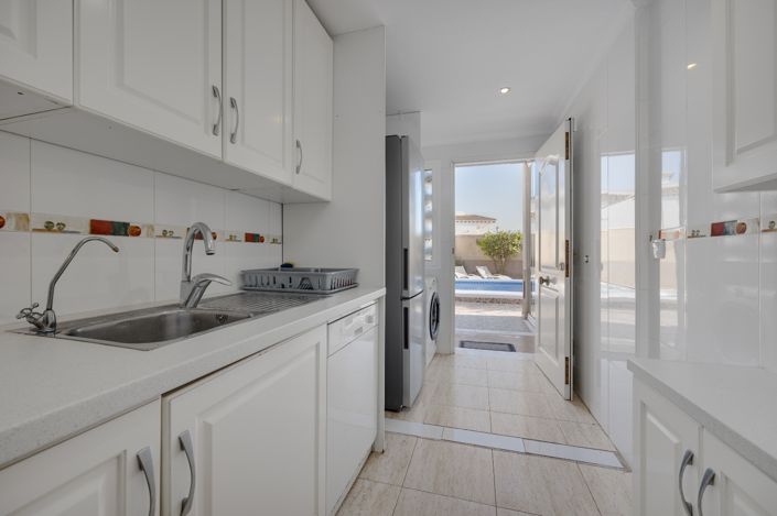 Image No.15-3 Bed Bungalow for sale