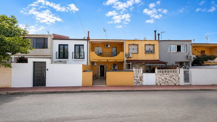 Image No.17-3 Bed Duplex for sale