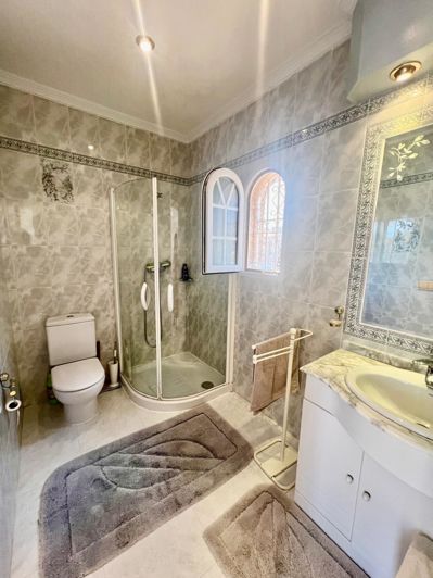 Image No.34-3 Bed Villa for sale