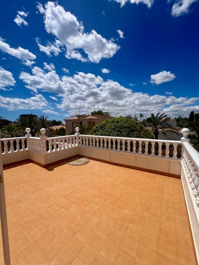 Image No.38-3 Bed Villa for sale