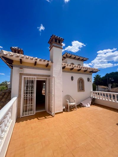 Image No.40-3 Bed Villa for sale