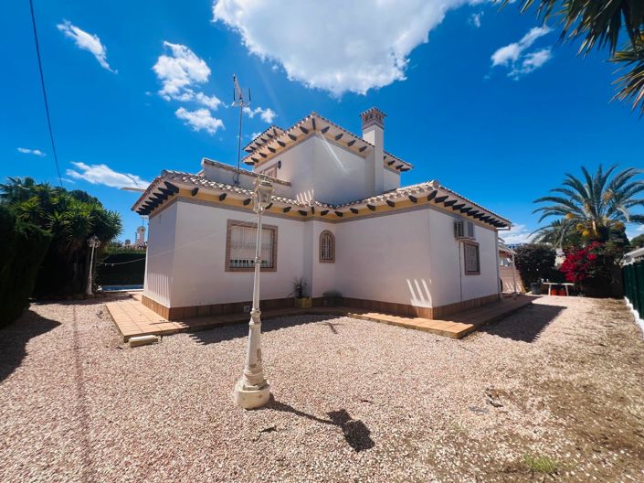 Image No.6-3 Bed Villa for sale