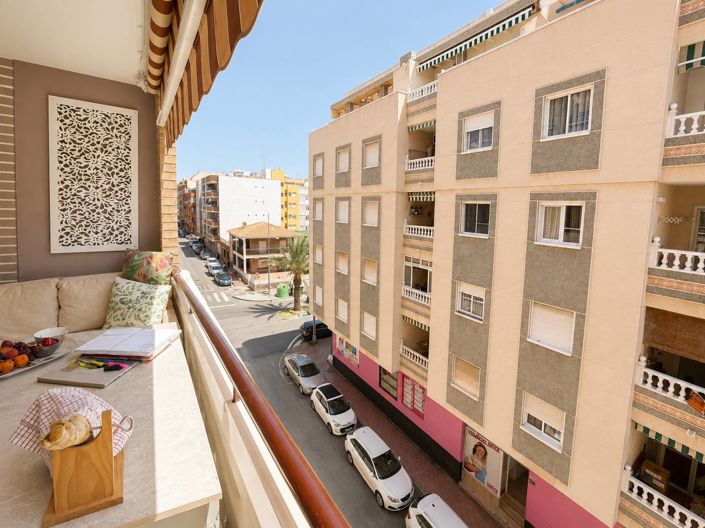 Image No.18-4 Bed Apartment for sale