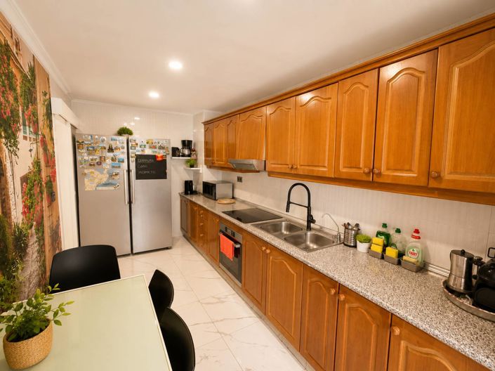 Image No.22-4 Bed Apartment for sale