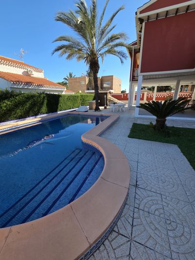 Image No.46-5 Bed Villa for sale