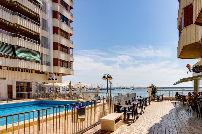 Image No.24-3 Bed Apartment for sale