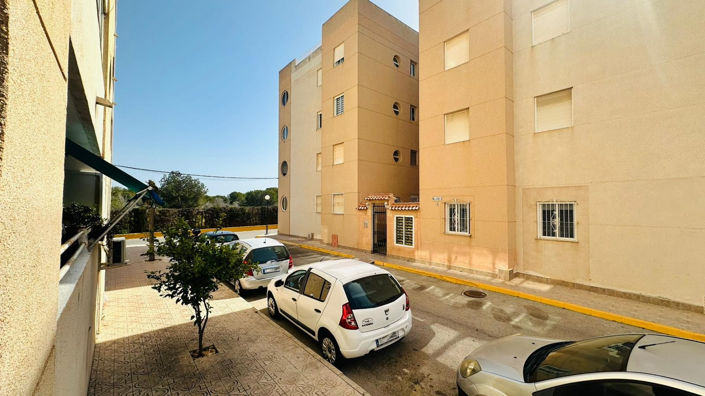 Image No.30-Appartement de 2 chambres à vendre à Torrevieja