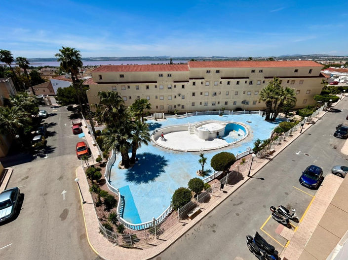 Image No.4-Appartement de 2 chambres à vendre à Torrevieja