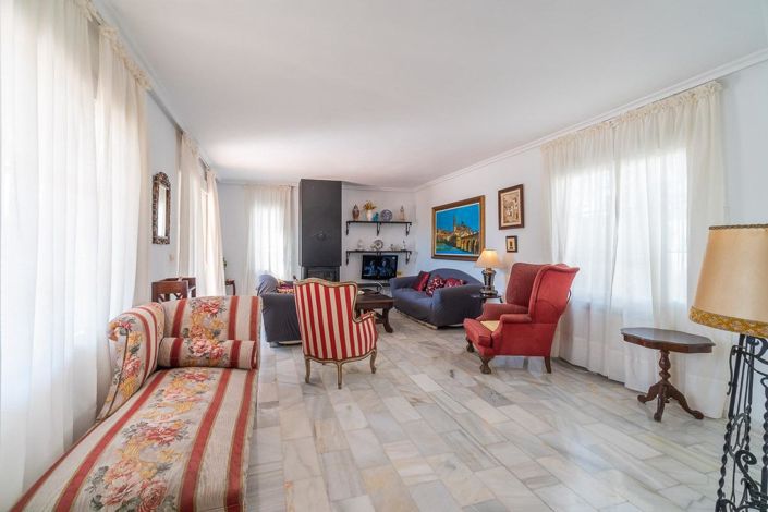 Image No.6-4 Bed Villa for sale