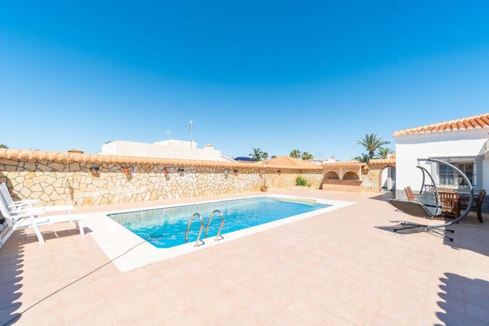 Image No.23-Villa de 4 chambres à vendre à Torrevieja