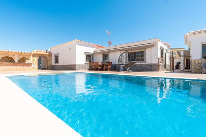 Image No.4-Villa de 4 chambres à vendre à Torrevieja