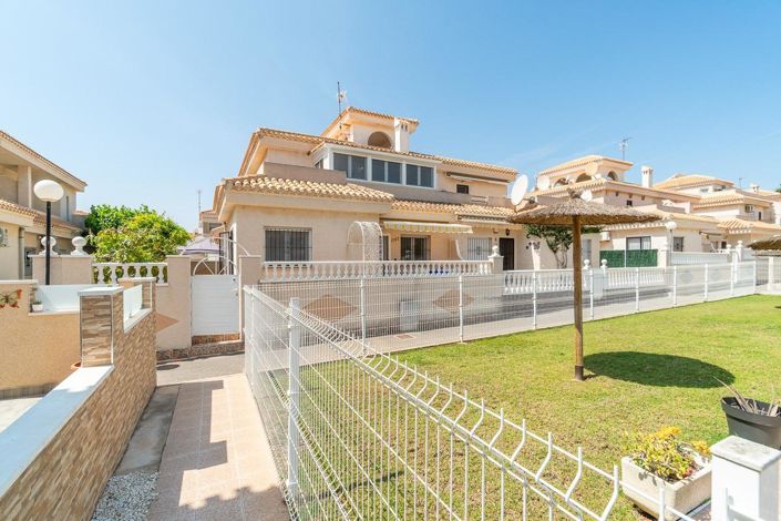 Image No.2-Maison de ville de 2 chambres à vendre à Orihuela Costa