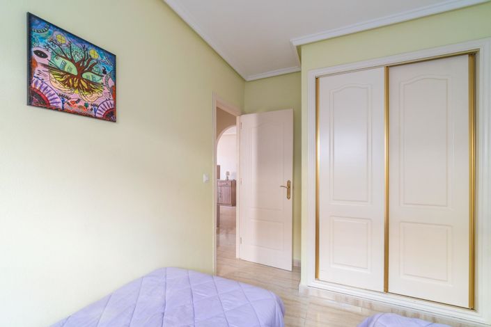 Image No.12-2 Bed Apartment for sale