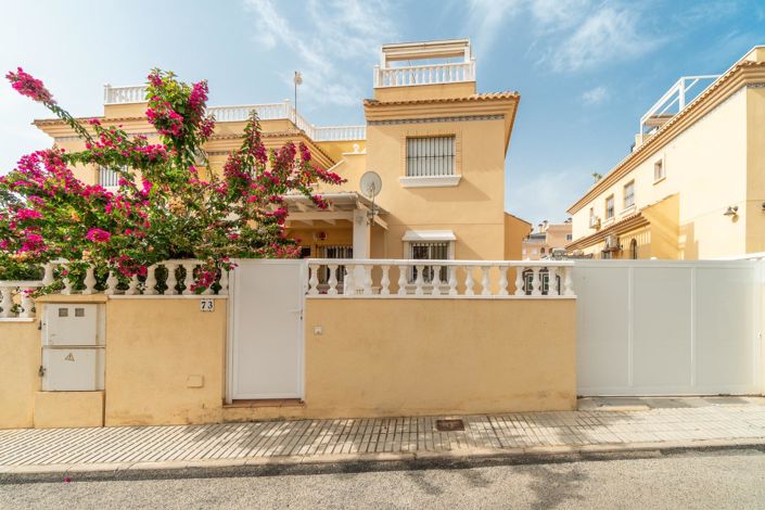 Image No.20-2 Bed Apartment for sale
