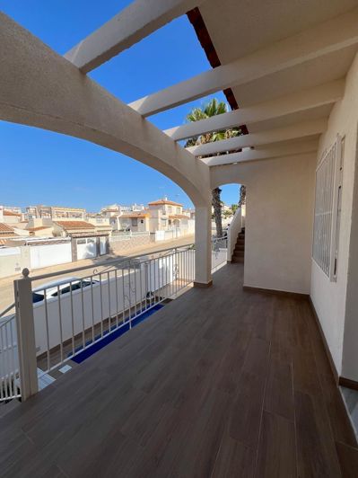 Image No.34-Villa de 4 chambres à vendre à Torrevieja