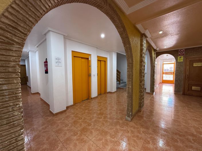 Image No.2-Penthouse de 2 chambres à vendre à Torrevieja