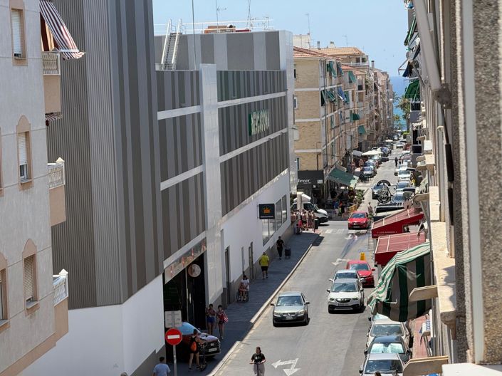 Image No.2-Appartement de 2 chambres à vendre à Torrevieja
