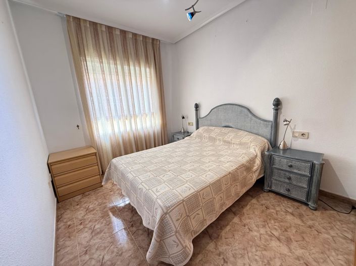 Image No.3-Appartement de 2 chambres à vendre à Torrevieja
