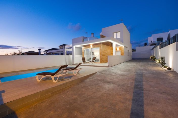 Image No.2-Villa de 3 chambres à vendre à Torrevieja