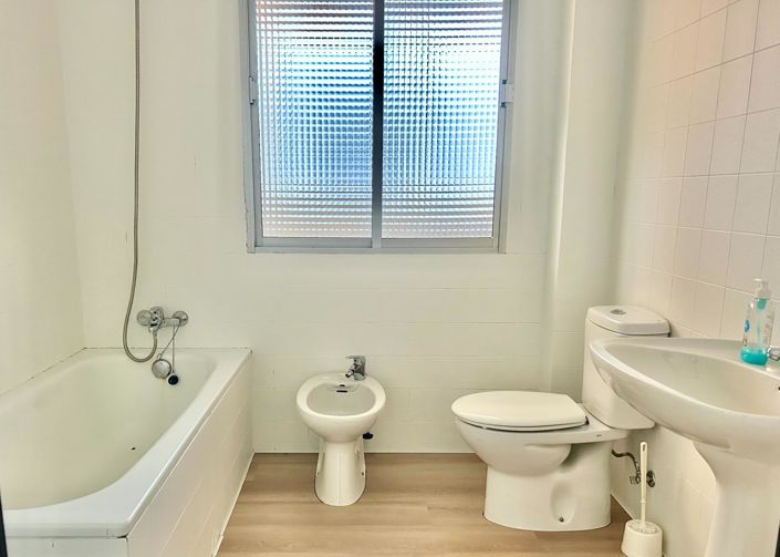 Image No.19-4 Bed Apartment for sale