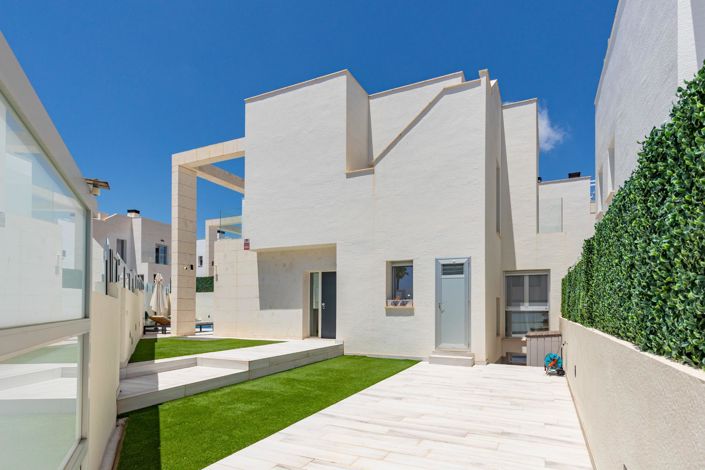 Image No.2-Villa de 3 chambres à vendre à Orihuela Costa