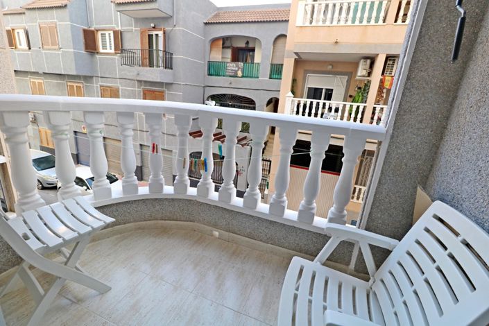 Image No.4-Appartement de 2 chambres à vendre à Torrevieja