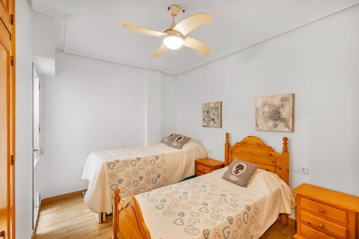 Image No.20-2 Bed Apartment for sale