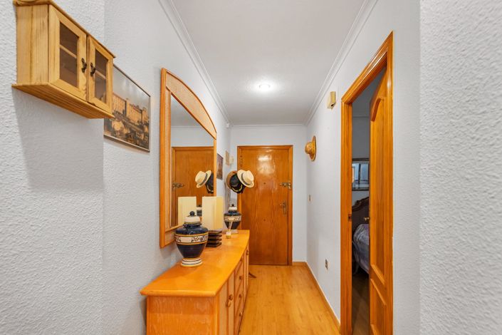 Image No.23-2 Bed Apartment for sale