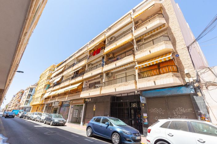 Image No.26-2 Bed Apartment for sale
