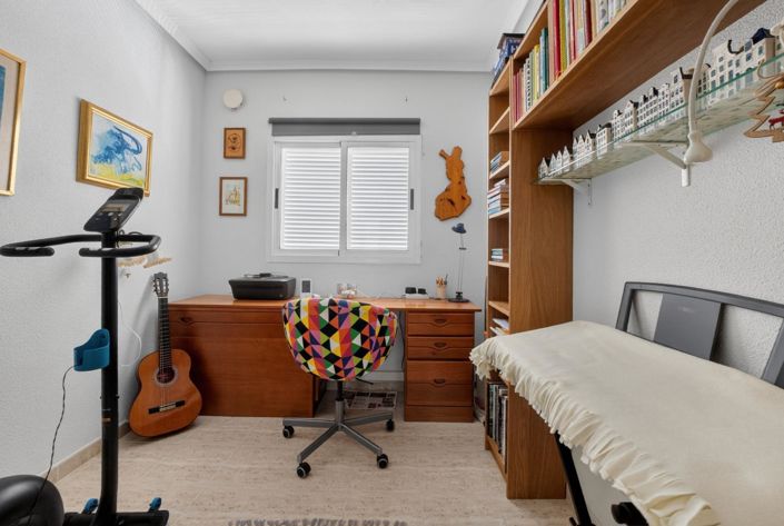Image No.19-3 Bed Apartment for sale