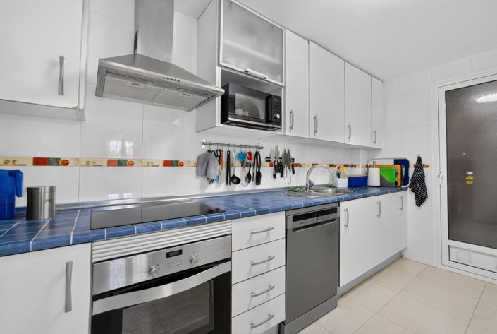 Image No.10-3 Bed Townhouse for sale
