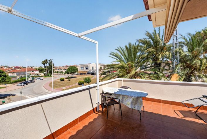 Image No.24-3 Bed Townhouse for sale