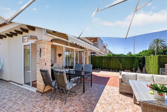 Image No.29-3 Bed Townhouse for sale