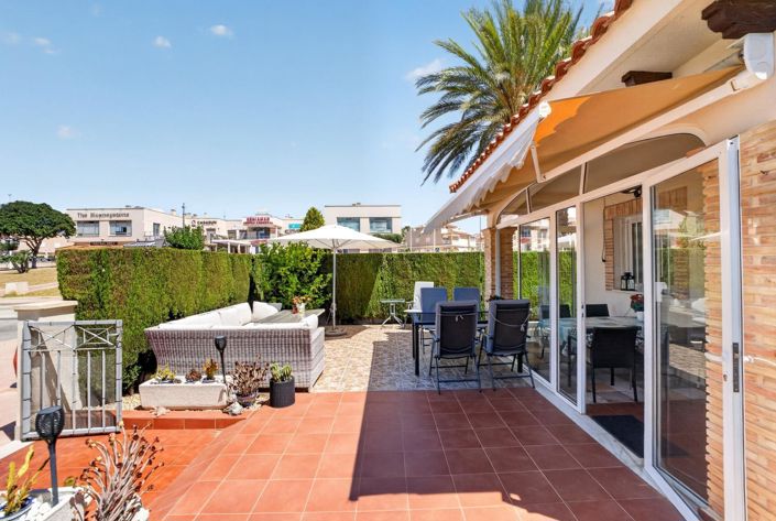Image No.32-3 Bed Townhouse for sale