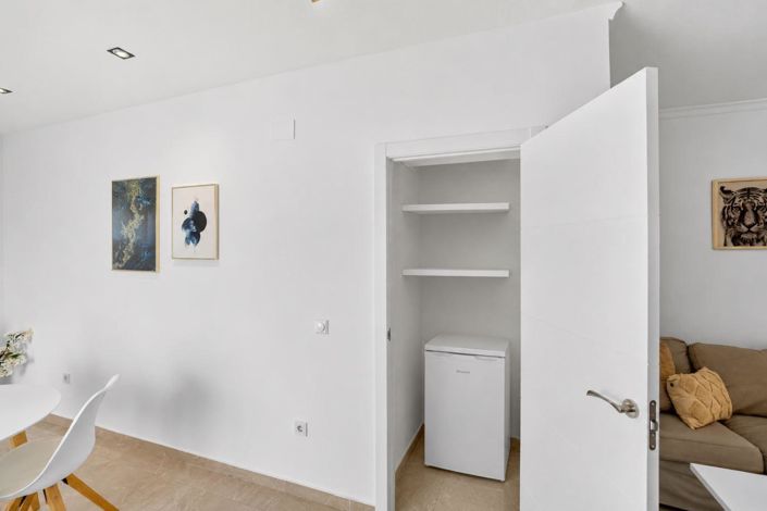 Image No.10-2 Bed Apartment for sale