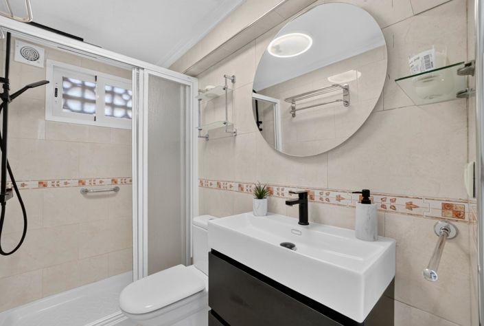 Image No.14-2 Bed Apartment for sale